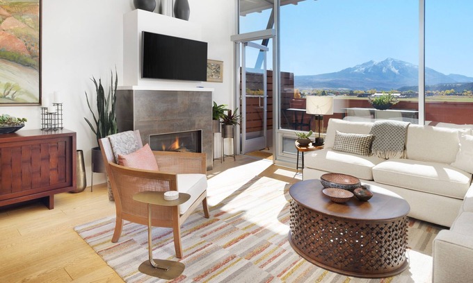 Carbondale Condo | The Haven | Stunning Views, Fireplace, A/C