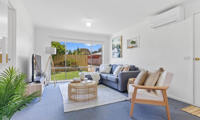 Capel Sound House | The Helm - STAY 3 PAY 2 SPECIAL OFFER! Expires 1st September 2024