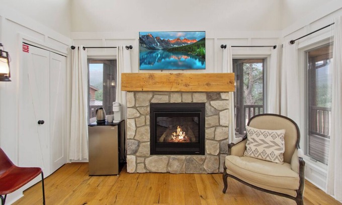 Allenspark Cabin | The Hogan #2 - A Pathways Ranch Original