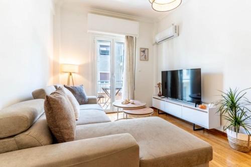 Thissio Apartment | The Homely Hideaway