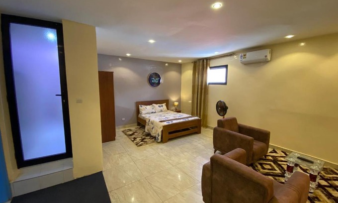 Yof Hotel | The India Gate