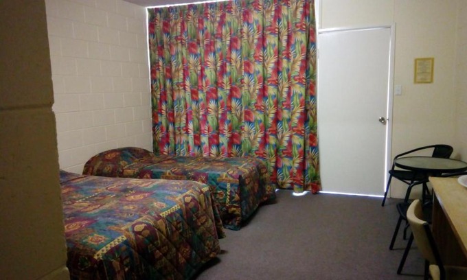 Mandalay Hotel | The Islands Inn Motel