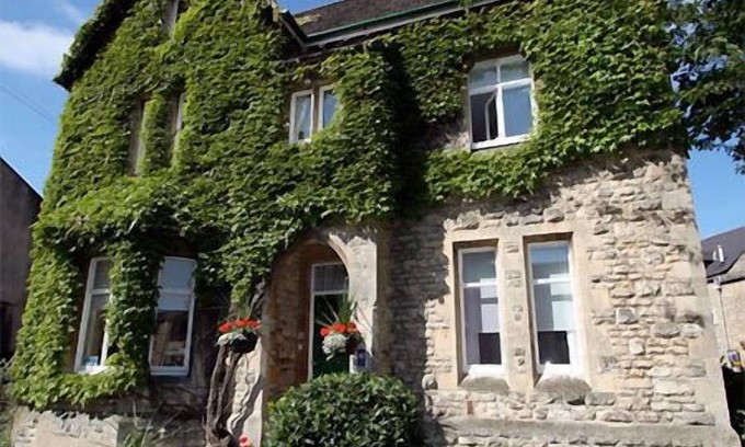 Cirencester Bed & Breakfast | The Ivy House