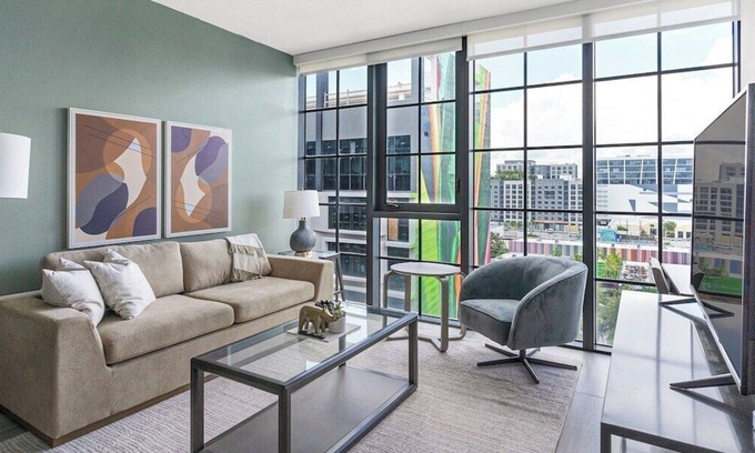 Wynwood Art District Apartment | The Juliet V Vibe 8700