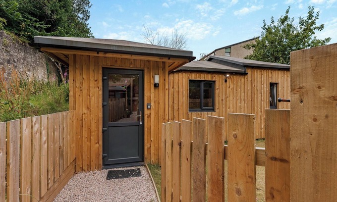 Polmont Cottage | The Kennel - UK42980