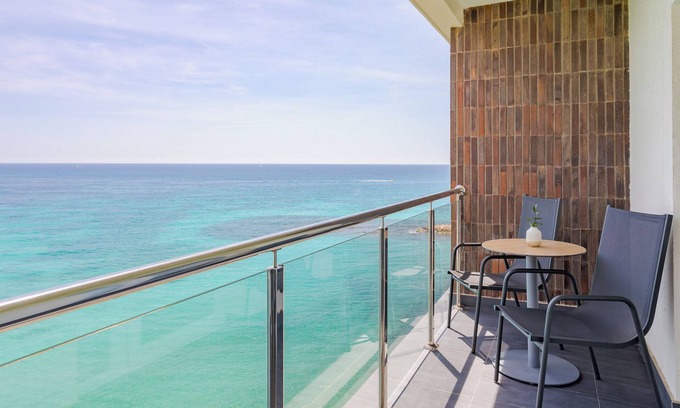 Alicante City Centre Hotel | The Level at Melia Alicante - Adults Only