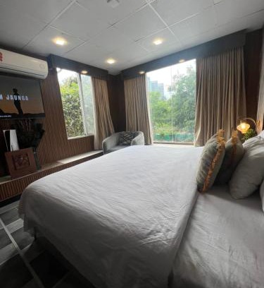 F-7 Sector House | The Life Style Lodges opp Centaurus Mall