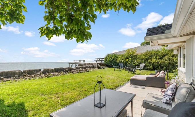Leamington Apartment | The Little House on Erie