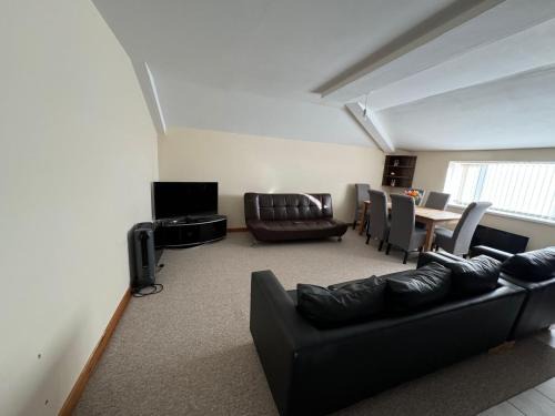Old Trafford Apartment | The Luxury Livity Apartment
