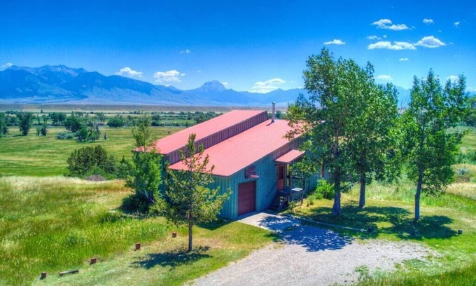 Shining Mountains House | The Madison River Overlook Cabin