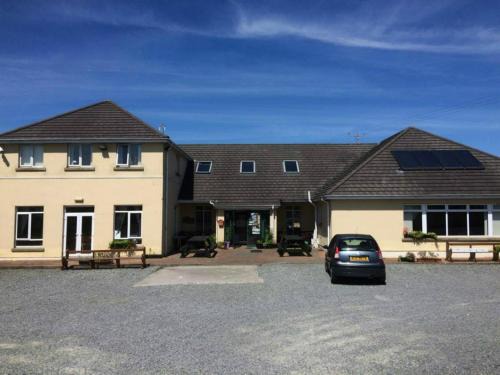 Attical House | The Mourne Lodge "Cnocnafeola"