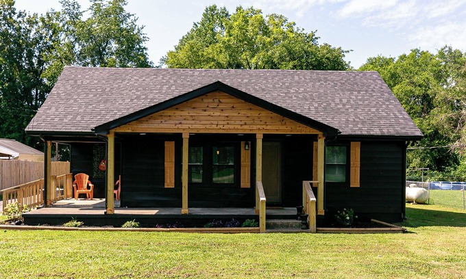 Murfreesboro House | The Music Note Near MTSU
