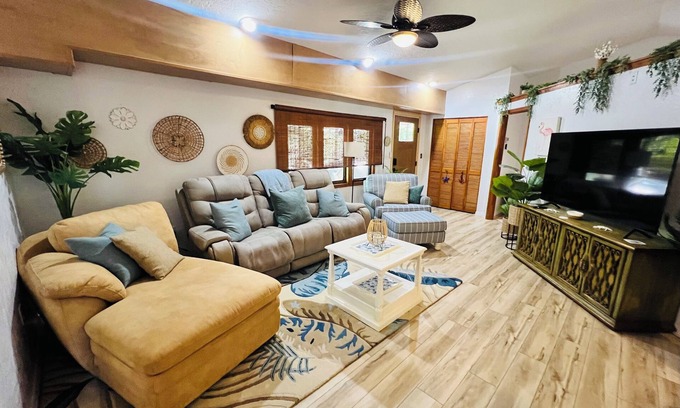 Laurel House | The Nautilus Casita