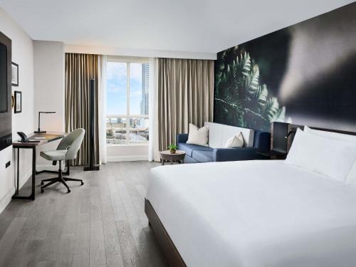 St. Lawrence Hotel | The Novotel Toronto Centre