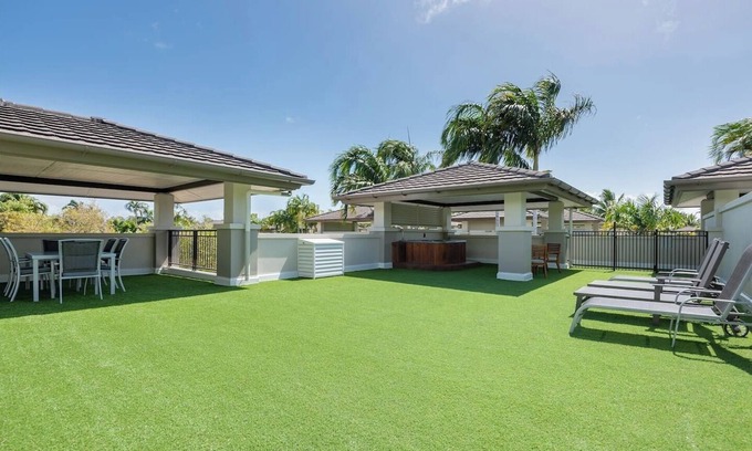 Port Douglas Resort | The Oasis at Temple A Rooftop Resort Retreat