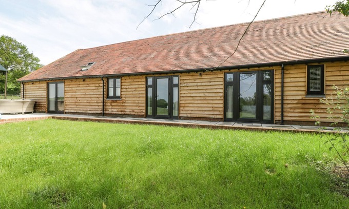 Wokingham Cottage | THE OLD DAIRY, luxury holiday cottage in Finchampstead