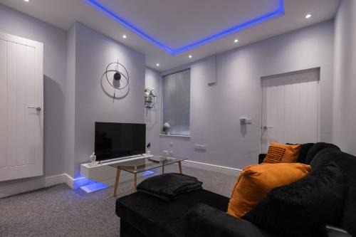 Burslem Apartment | The Orange County