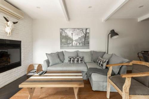 Mont-Tremblant House | The Outlook over Lac -Tremblant by Instant Suites
