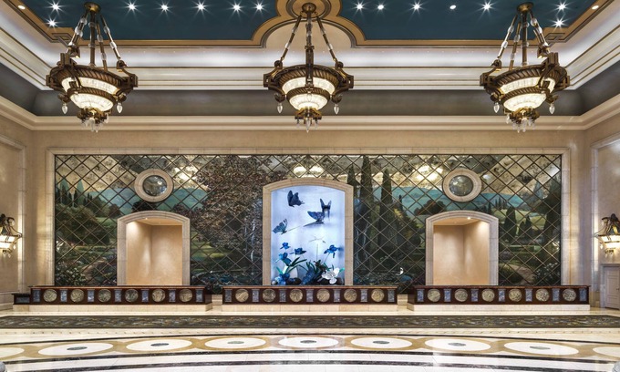 Las Vegas Strip Hotel | The Palazzo Prestige Club Lounge