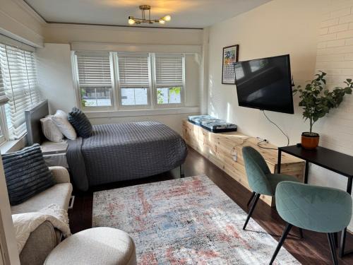 Kitchener Apartment | The Pandora Studio