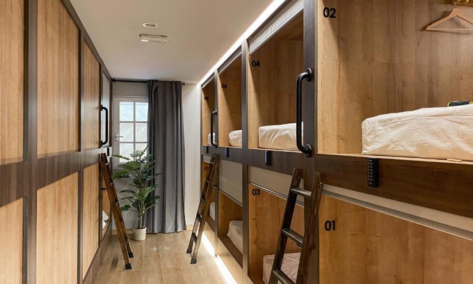 El Pla del Real Hostel | The POD Suite Hostel Blasco
