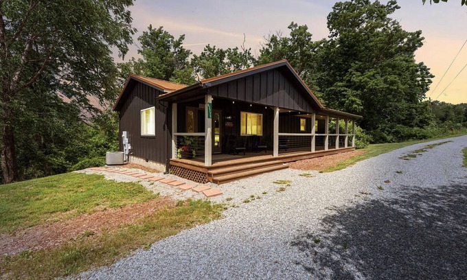 Creola Cabin | The Ranch | Hocking Hills