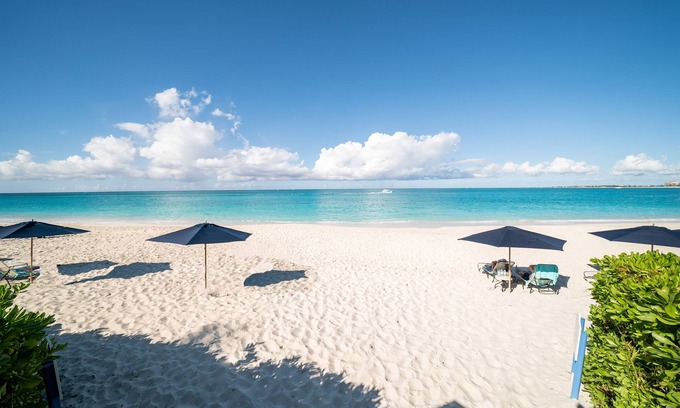 Grace Bay Hotel | The Regent Grand