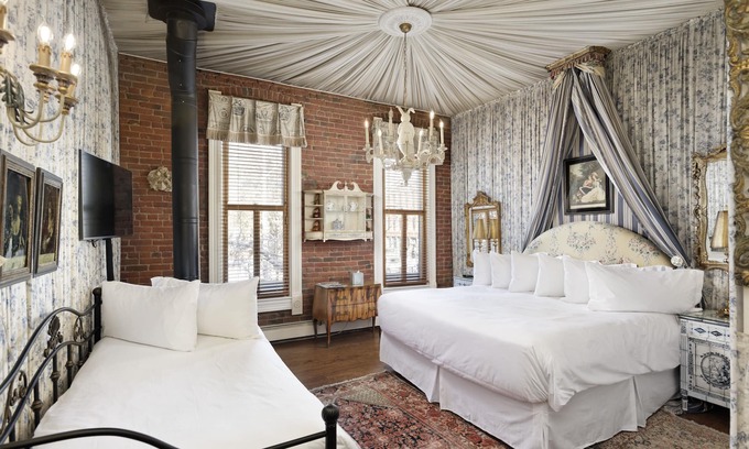 Downtown Hotel | The Residence Hotel