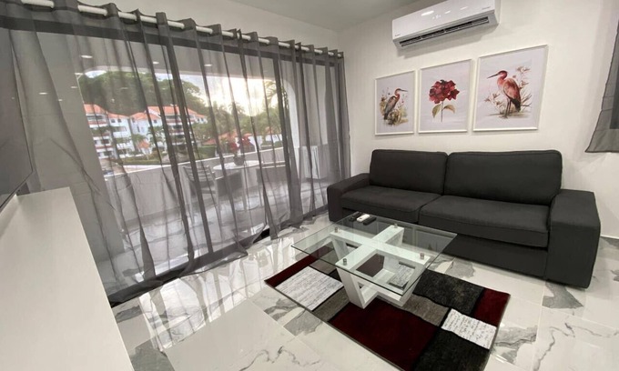 La Mulata Apartment | The Sapphire Suite DR