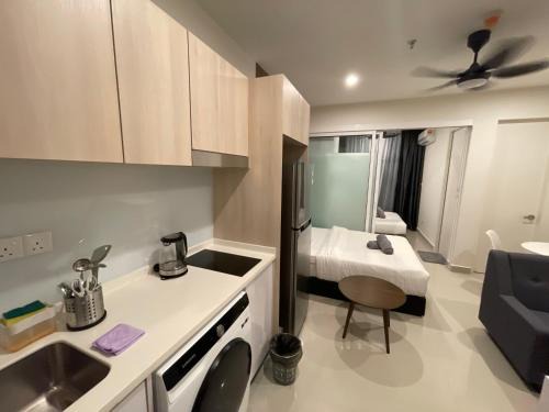 Downtown Kota Kinabalu Apartment | The Shore by the Sea KK