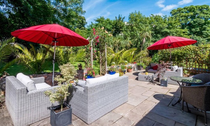 Torquay House | The Somerville