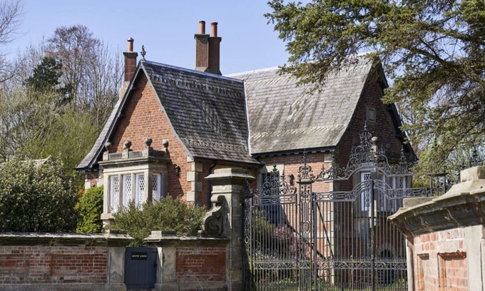 Leven Apartment | The South Lodge at Balcarres