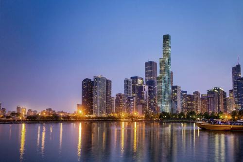 Near East Side Hotel | The St. Regis Chicago