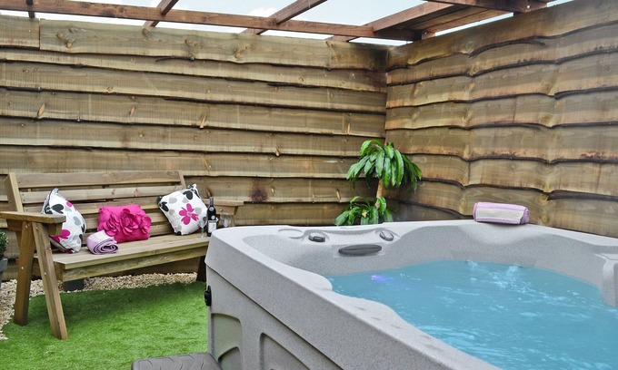Lydney Cottage | The Stables boasts a fantastic location, within the Forest of Dean.