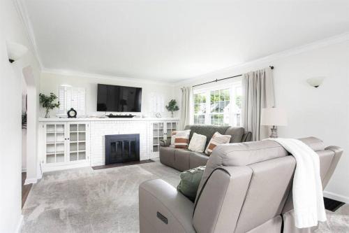South Bend House | The Stay Like a Champion Haven 4BR/3B 7min ND 12+