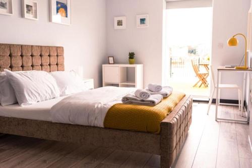 Margate Apartment | The Turner Apartment - Margate Beach - By Goldex Coastal Breaks