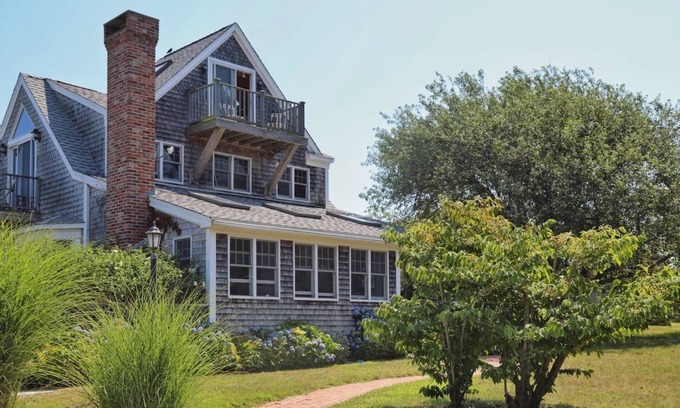 New Shoreham House | The West Way - Ocean View House with A/C & Cottage on 2 Acres