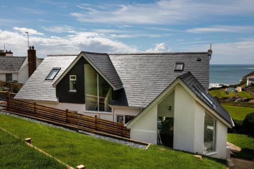 Mortehoe House | The White Cottage
