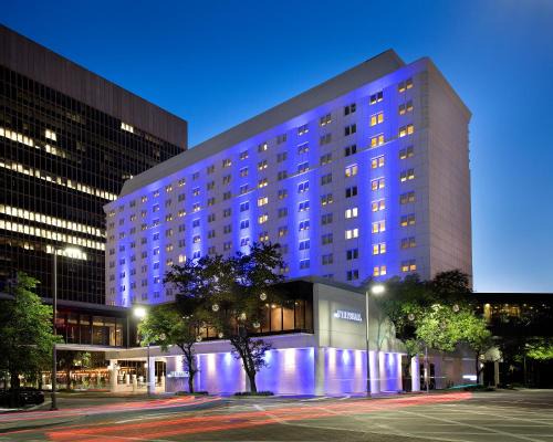 Central Business District Hotel | The Whitehall Houston