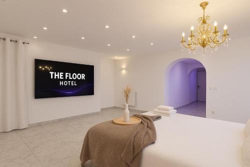 Coignieres Apartment | TheFloor - Suite Passion d'Or & jacuzzi privé
