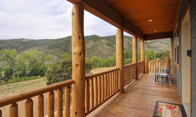 Salida House | This house is a 3 bedroom(s), 2.5 bathrooms, located in Salida, CO.