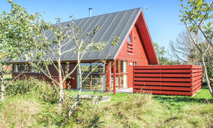 Kandestederne House | This very well maintained vacation home is situated on a beautiful natural plot in Kandestederne.