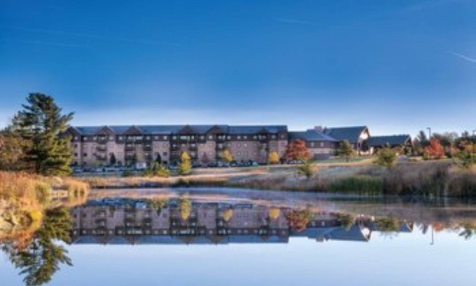 Lake Delton Resort | Three Bedroom Deluxe Luxury Condo, Wisconsin Dells, Wisconsin (19113768)