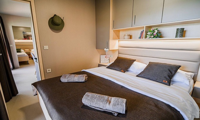 Terme Catez House | Three Bedroom Mobile Home 15/017