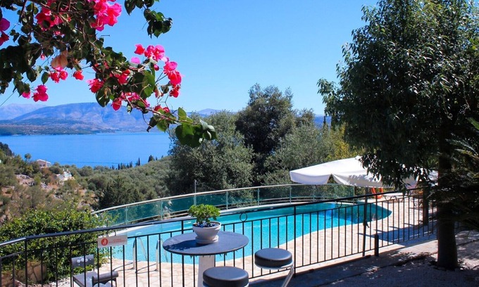 Gimari Villa | Three-bedroom villa on a small hill with stunning sea views