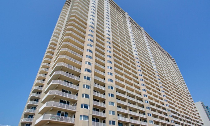 Panama City Beach Condo | Tidewater by Book That Condo