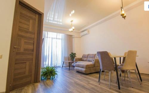 Saburtalo Apartment | Tikas home Апартаменты