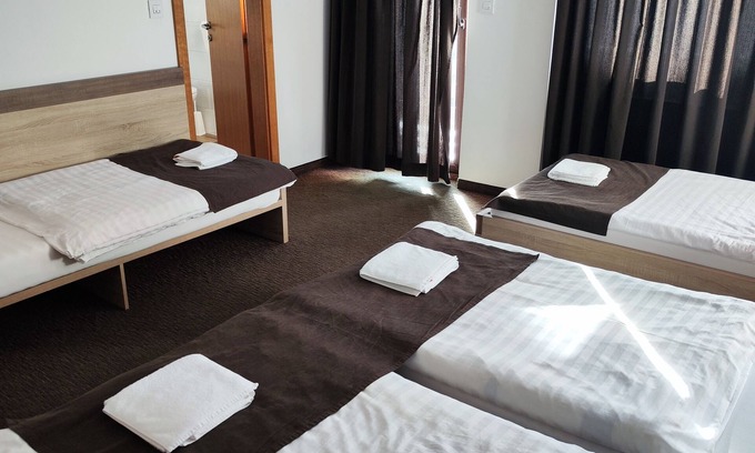 Velika Gorica Hotel | Tim Rooms