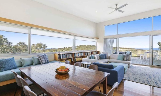 Fairhaven House | Timbara Hideaway I Ocean Views I Pet Friendly