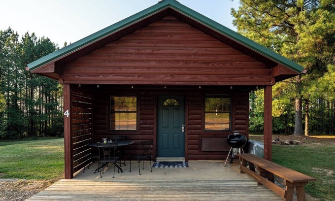 Amity Cabin | Timber Lodge Ranch - Studio 4